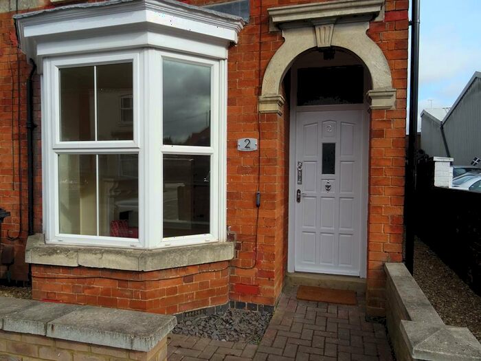 3 Bedroom End Of Terrace House To Rent In Spencer Road, Rushden, NN10