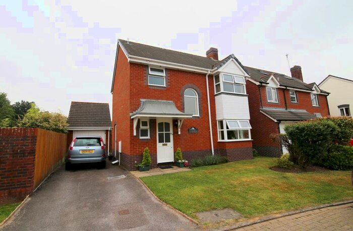 3 Bedroom House To Rent In Leverlake Close, Tiverton, EX16