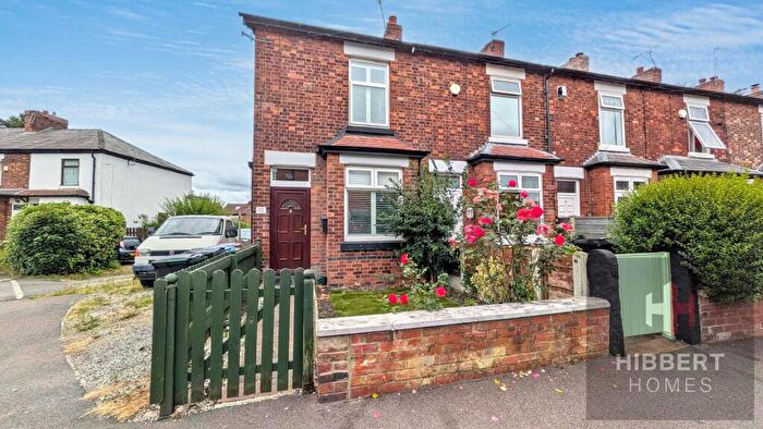 2 Bedroom End Of Terrace House To Rent In Park Lane, Stockport, SK1
