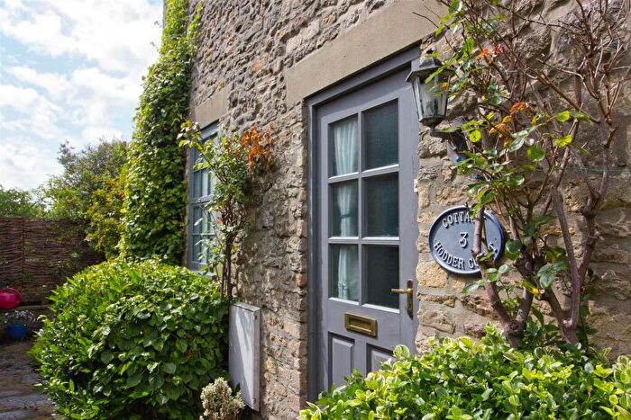 3 Bedroom Cottage For Sale In Cottage, Hodder Court, Malmesbury, SN16