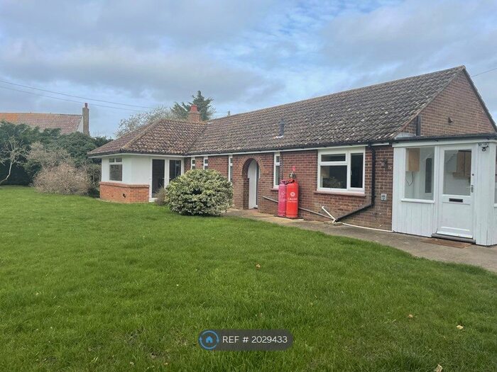 3 Bedroom Bungalow To Rent In Grove Road, Preston, Canterbury, CT3