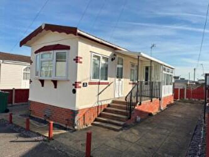 2 Bedroom Park Home For Sale In Ingle Nook Park, Barkby Thorpe Lane, Thurmaston, Leicestershire, ., LE4