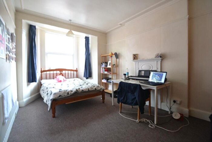 4 Bedroom Semi Detached House To Rent In (Bed) Derby Grove, Lenton, Nottingham, NG7