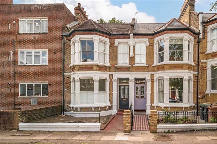 4 Bedroom Terraced House For Sale In Ommaney Road, New Cross, SE14