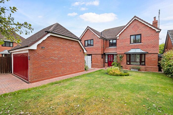 4 Bedroom Detached House For Sale In Balmoral Close, Fernhill Heath, Worcester., WR3