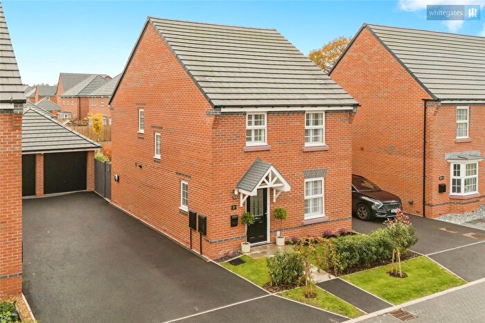 4 Bedroom Detached House For Sale In Naseby Close, Henhull, Nantwich, Cheshire, CW5