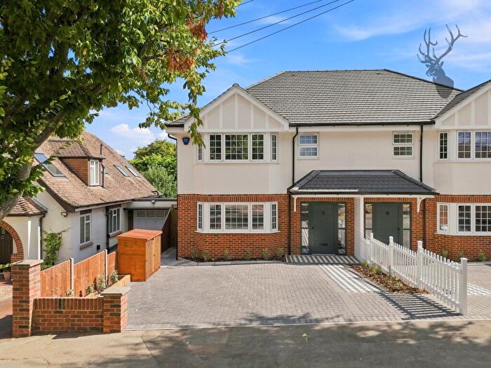4 Bedroom Semi-Detached House For Sale In Crows Road, Epping, CM16