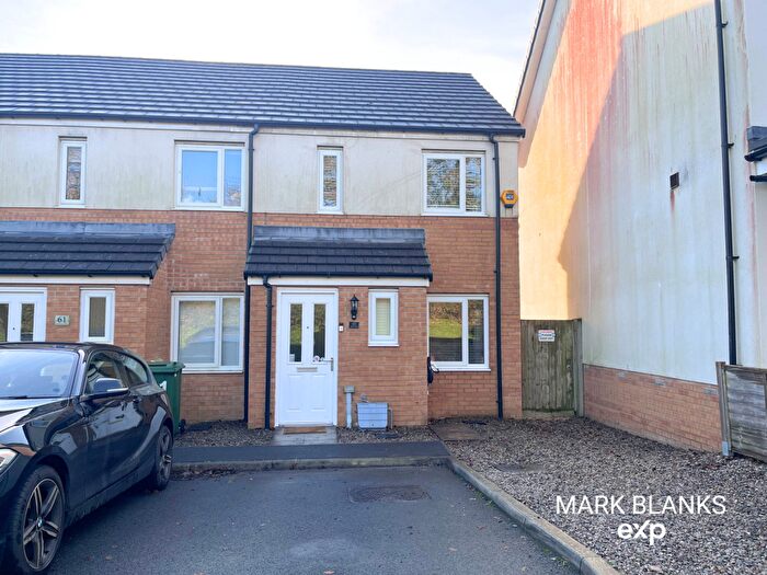 2 Bedroom End Of Terrace House For Sale In Buttercup Road, Plymouth, PL6
