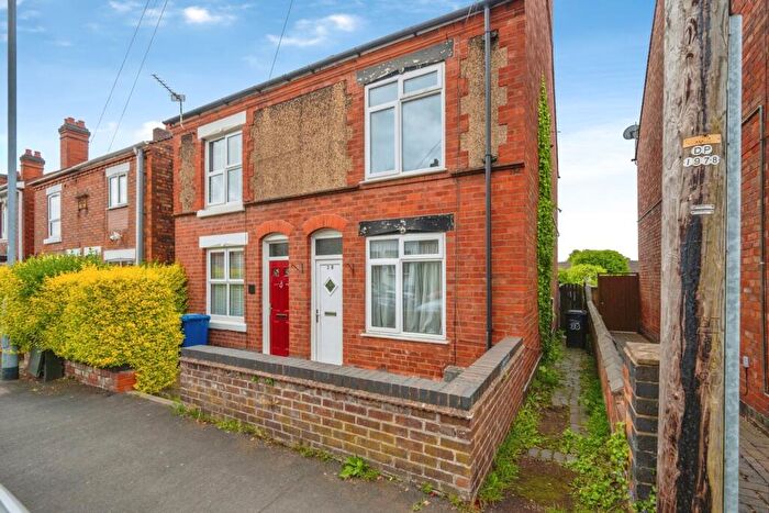 2 Bedroom Semi-Detached House For Sale In Thomas Street, Tamworth, Staffordshire, B77