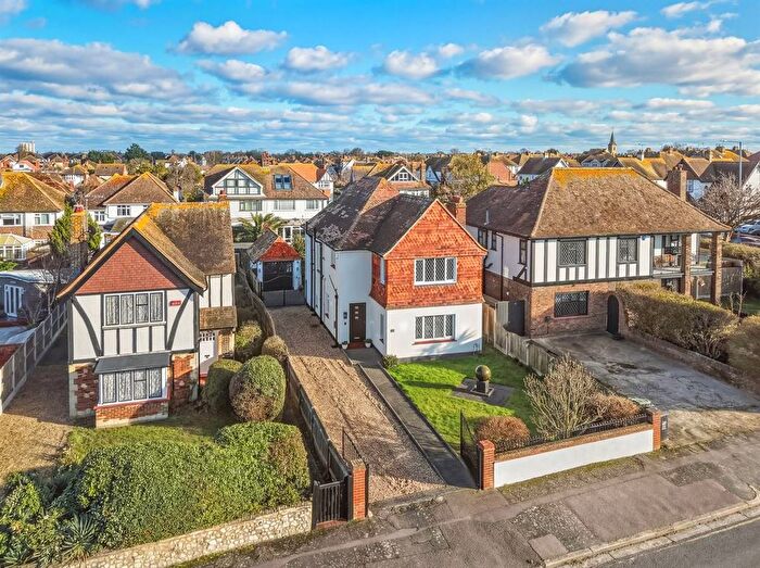 4 Bedroom Detached House For Sale In Royal Esplanade, Margate, CT9