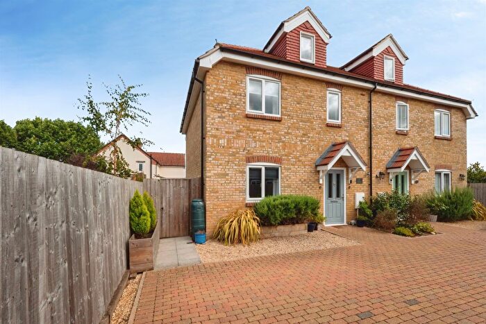 3 Bedroom Semi Detached House For Sale In Woodsford Road, Crossways, Dorchester, DT2