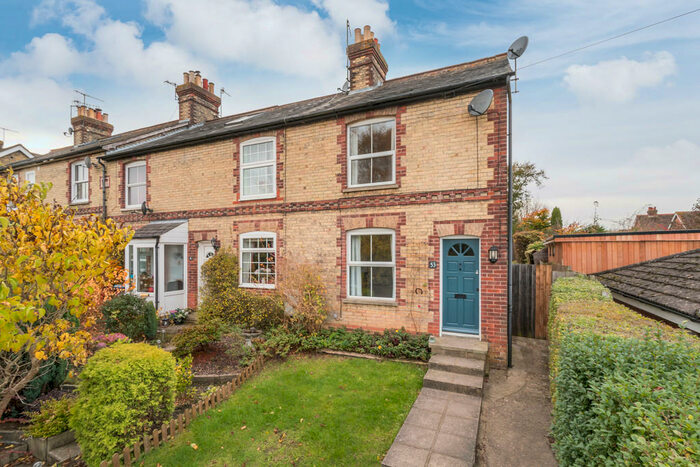 2 Bedroom End Of Terrace House To Rent In Salisbury Road, Godstone, RH9