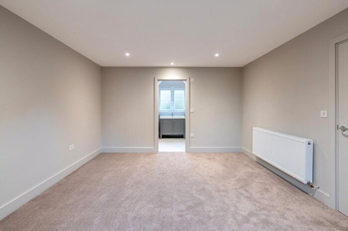 4 Bedroom Detached House For Sale In Moralee Close, Rowlands Hill, Wimborne, Dorset, BH21