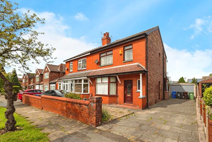 3 Bedroom Semi-Detached House For Sale In Stockport Road, Manchester, Lancashire, M34