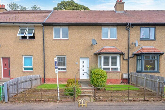 3 Bedroom Terraced House For Sale In Clement Park Road, Dundee, DD2
