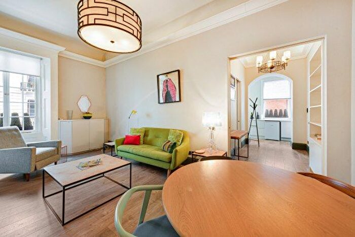 1 Bedroom Flat To Rent In Ovington Square, London, SW3