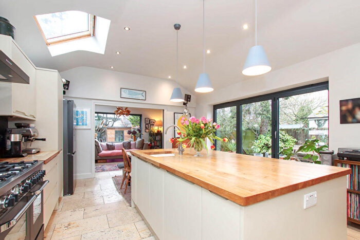 4 Bedroom Bungalow For Sale In Aston Clinton, HP22