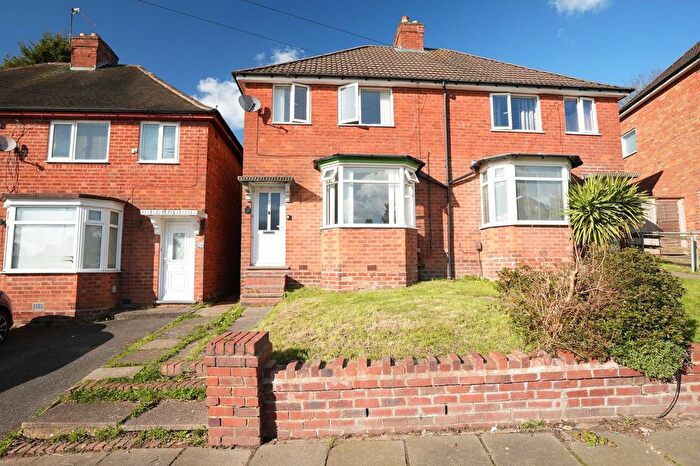 3 Bedroom Semi Detached House For Sale In Barbara Road, Birmingham, B28