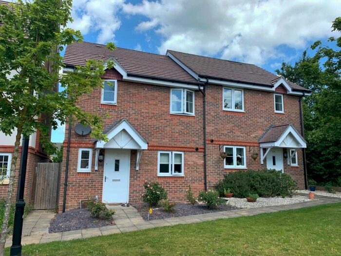 3 Bedroom Semi-Detached House To Rent In Brookwood Farm Drive, Knaphill, Woking, Surrey, GU21