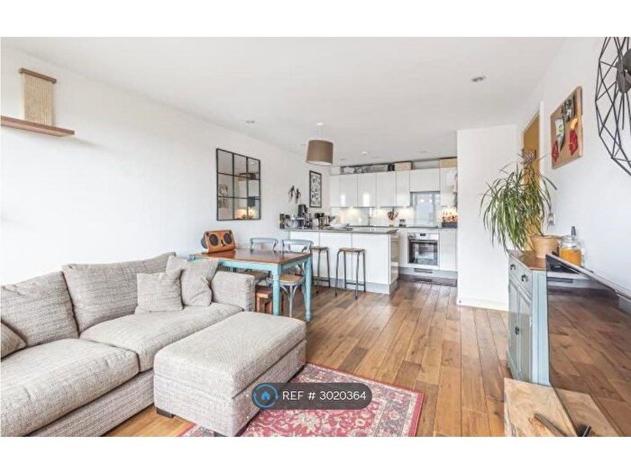 2 Bedroom Flat To Rent In Seren Park Gardens, London, SE3