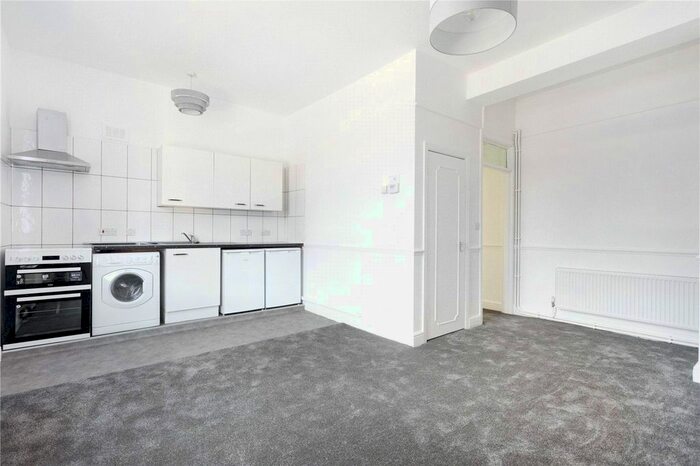 1 Bedroom Flat To Rent In Lower Clapton Road, London, E5