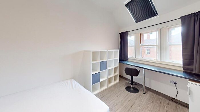 6 Bedroom Terraced House To Rent In Flat Barker Gate, Nottingham, Nottinghamshire, NG1