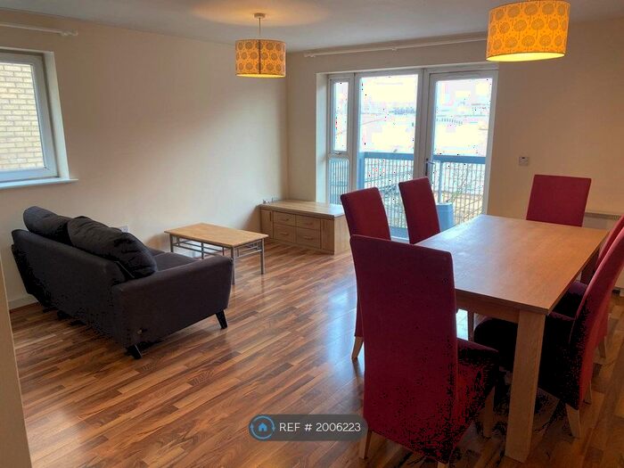 2 Bedroom Flat To Rent In Betsham Street, Manchester, M15