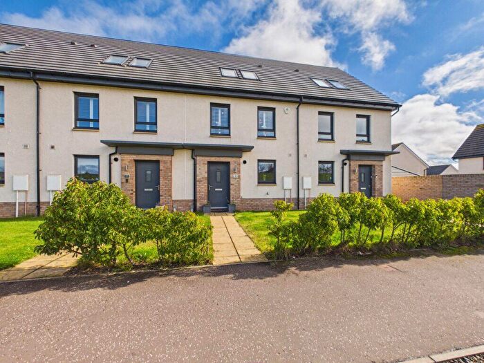 3 Bedroom Town House For Sale In Hepburn Crescent, Edinburgh, EH17