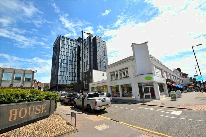 2 Bedroom Flat To Rent In Centrillion Point, Masons Avenue, Croydon, CR0