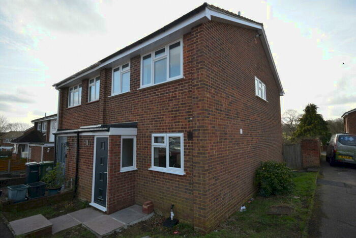 3 Bedroom Semi-Detached House To Rent In Dickson, Cheshunt, Waltham Cross, EN7