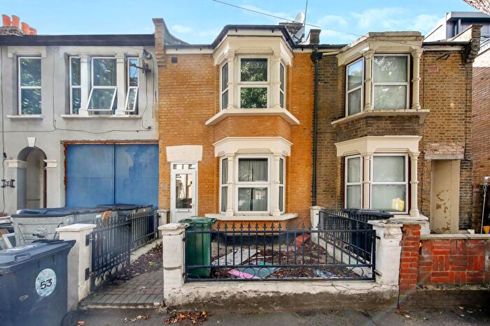 3 Bedroom House For Sale In Buckland Road, Leyton, E10