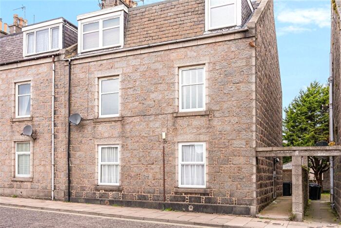 2 Bedroom Apartment For Sale In Broomhill Road, Aberdeen, AB10