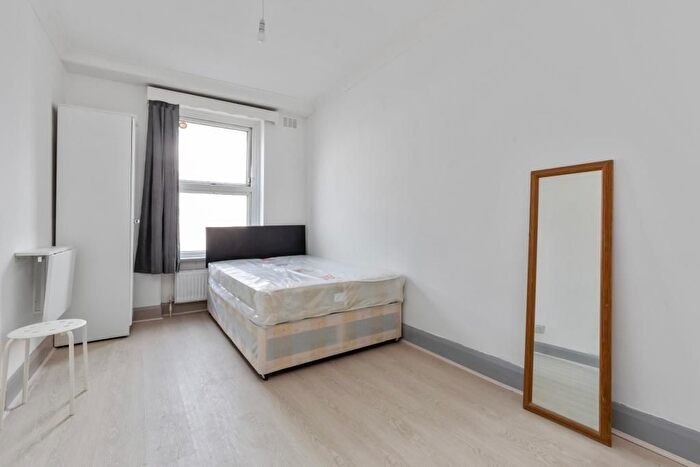 1 Bedroom Semi Detached House To Rent In -Grays Inn Road, Islington, WC1X