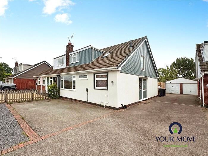4 Bedroom Semi-detached House For Sale In Avon Close, Bulkington, Bedworth, Warwickshire, CV12