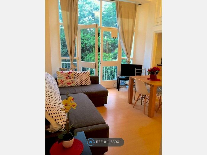 1 Bedroom Flat To Rent In Holland Road, London, W14