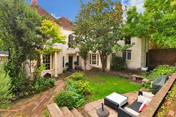 7 Bedroom Detached House For Sale In The Street, Boughton-Under-Blean, ME13