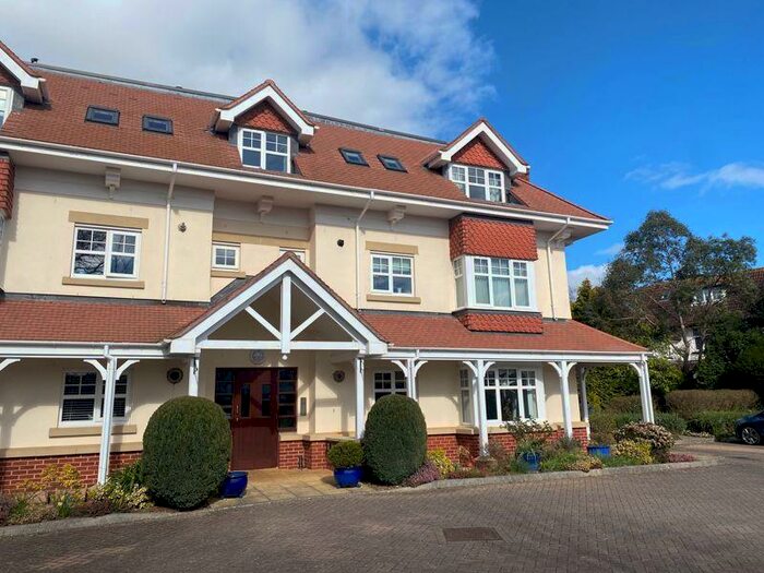 2 Bedroom Flat To Rent In The Firs, Sarlsdown Road, Exmouth, EX8