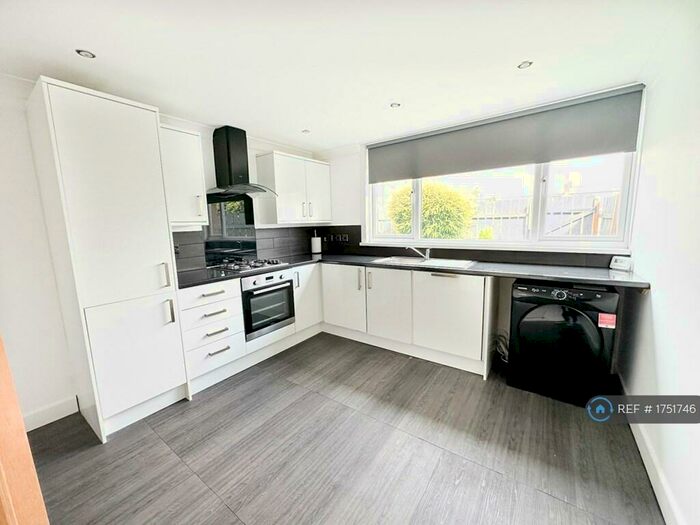 3 Bedroom Terraced House To Rent In St. Keverne Square, Newcastle Upon Tyne, NE5