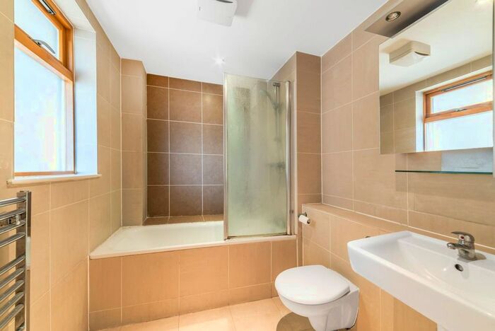 1 Bedroom Flat To Rent In Fortess Road, Tufnell Park, London, NW5