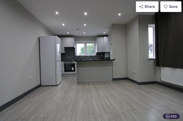 2 Bedroom Flat To Rent In Langley Park Road, Sutton, SM2