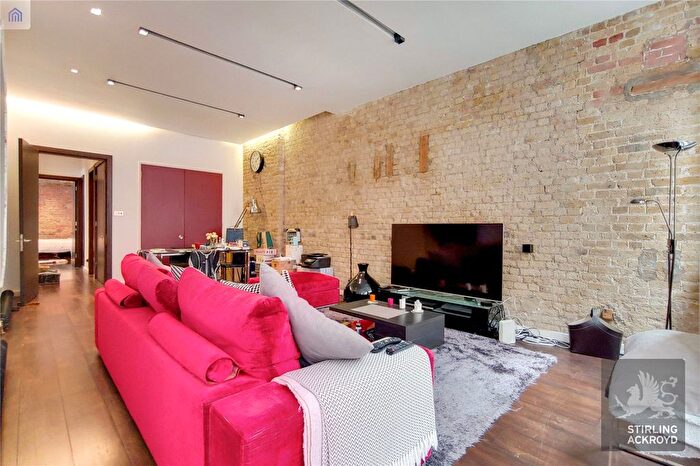 2 Bedroom Flat To Rent In Ravey Street, London, EC2A