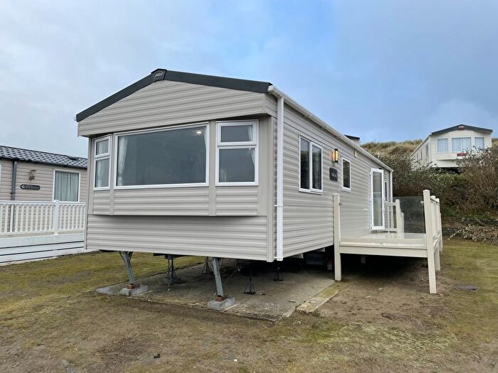 2 Bedroom Mobile/park Home For Sale In Gwbert, Cardigan, SA43