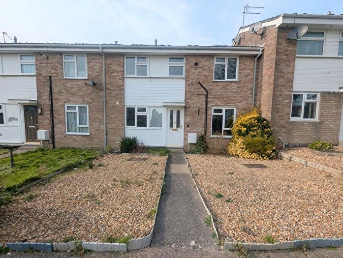 3 Bedroom Terraced House For Sale In Vale Road, Yeovil, Somerset, BA21