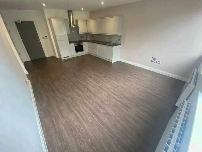 1 Bedroom Property To Rent In Lichfield Road, Four Oaks, Sutton Coldfield, B74