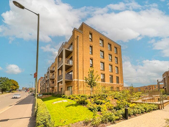 2 Bedroom Apartment To Rent In Bittacy Hill, London, NW7