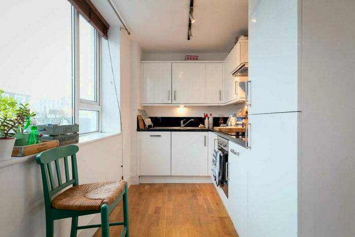1 Bedroom Flat To Rent In Kentish Town Rd, London, NW5