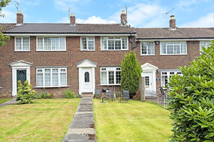 3 Bedroom Terraced House For Sale In Ashgarth Court, Harrogate, HG2