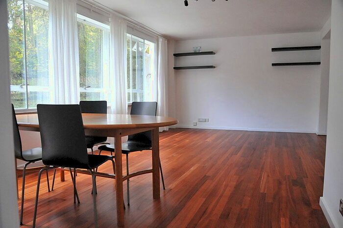 2 Bedroom Flat To Rent In Lymer Avenue, London, SE19