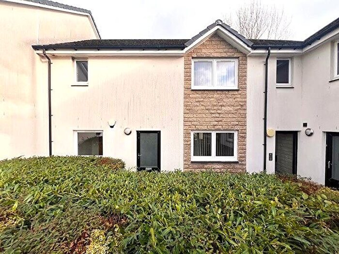 1 Bedroom Flat To Rent In Broomhill Court, Larkhall, ML9