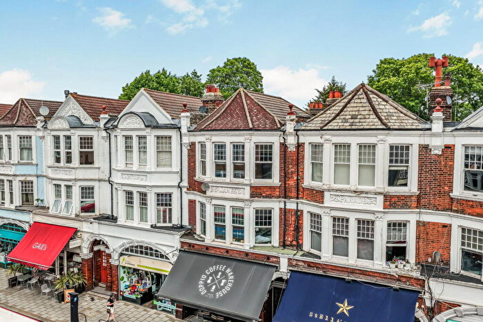 2 Bedroom Flat For Sale In Fortis Green Road, N10